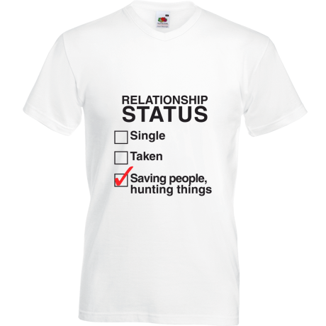 Koszulka w serek „Saving People, Hunting Things”
