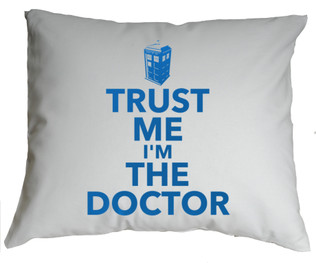 Poduszka „Trust Me I’m The Doctor”