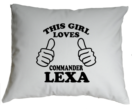 Poduszka „This Girl Loves Commander Lexa”